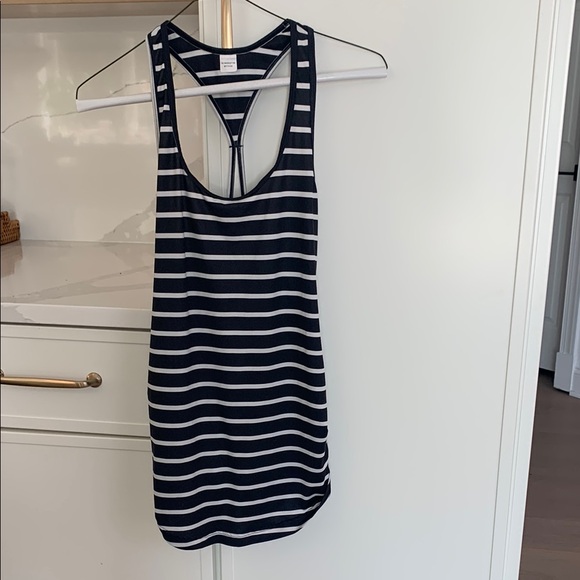 New Balance Navy Striped Women's workout Tank Top - Picture 1 of 3